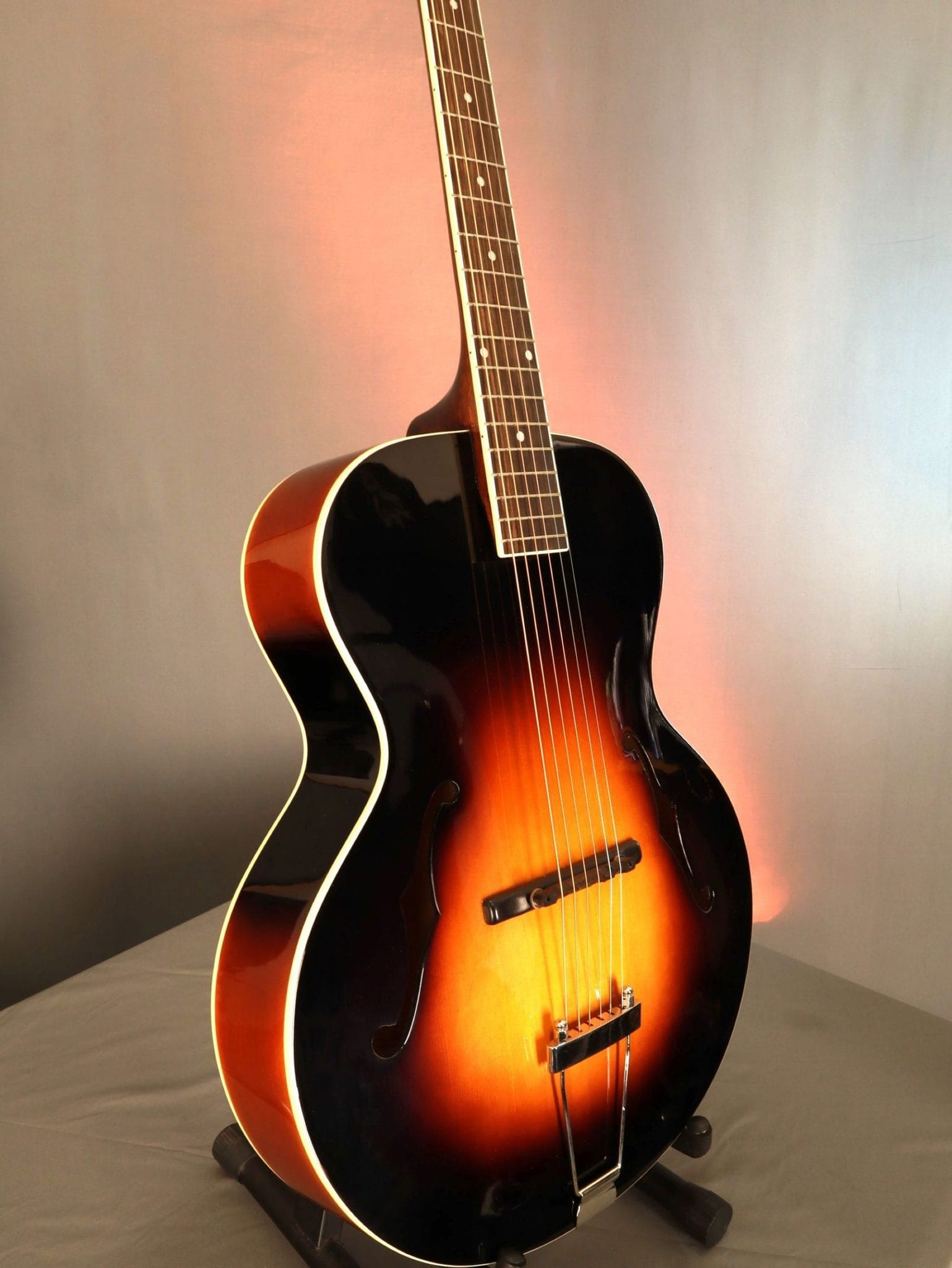 the loar lh 300