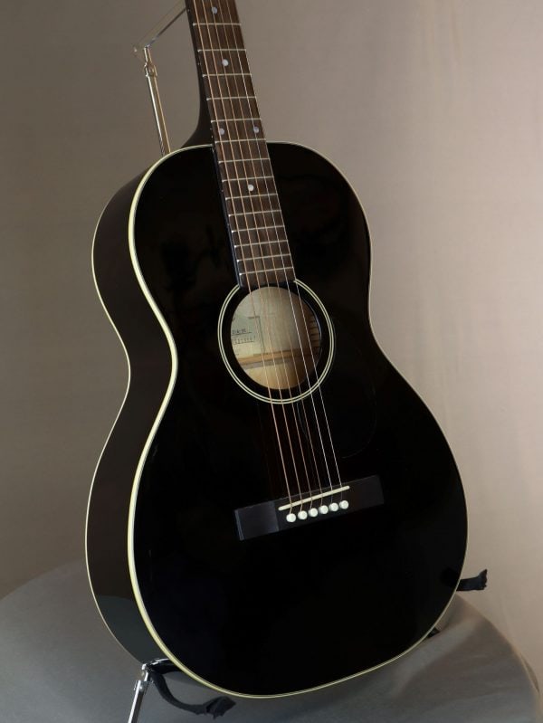 The Loar LO 216 BK Guitar