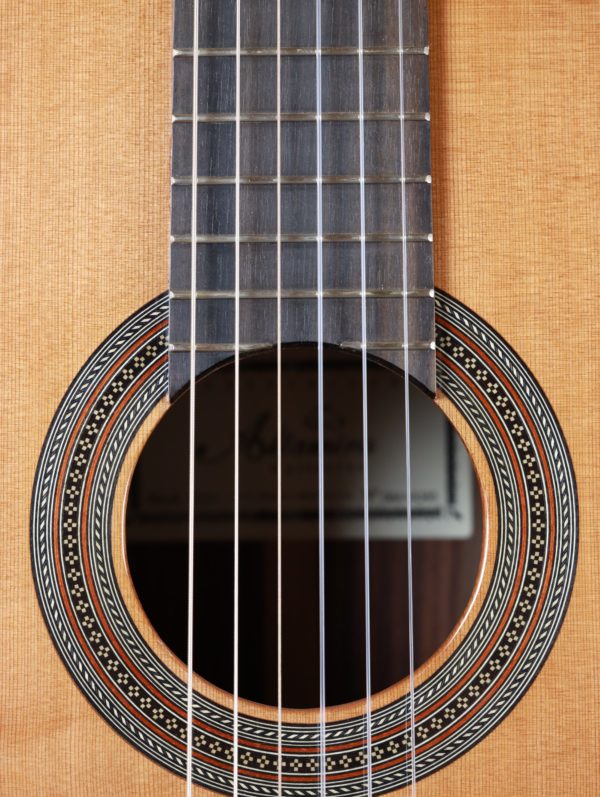 altamira n500 classical guitar (1)