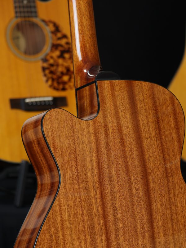 blueridge br 143ce guitar mahogany back