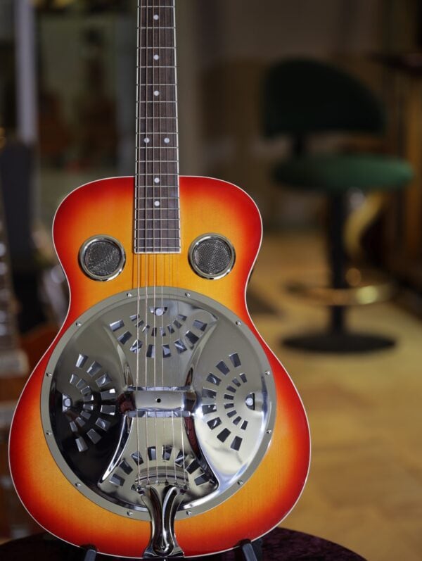 regal rd 40v resonator guitar