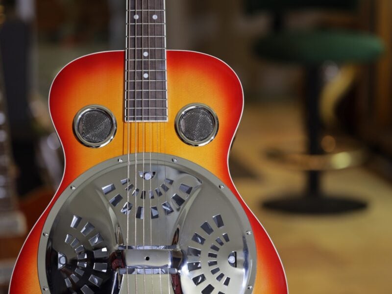 regal rd 40v resonator guitar