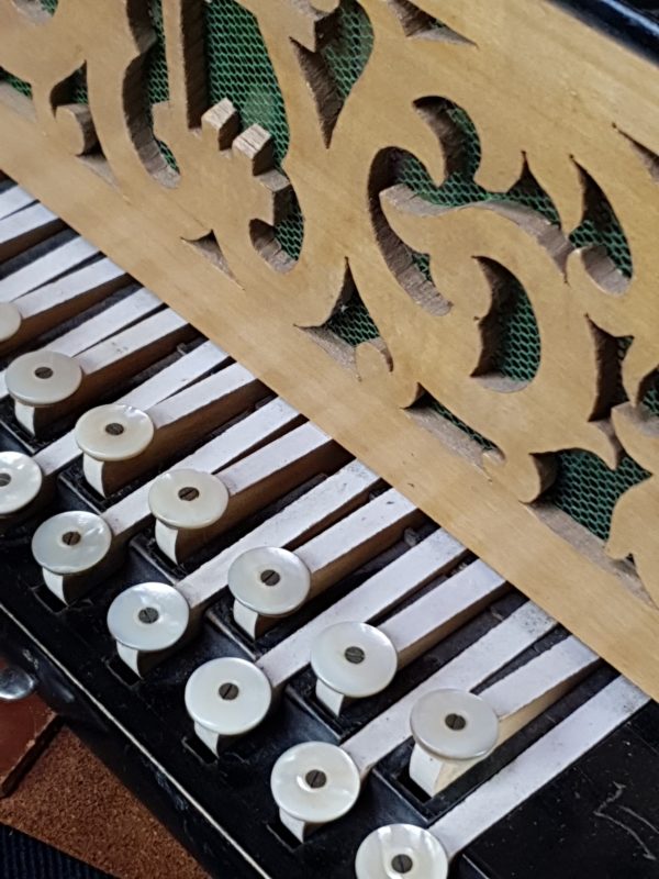 hohner button accordion d g (12)