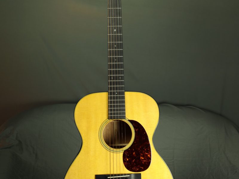 martin 000 18 guitar