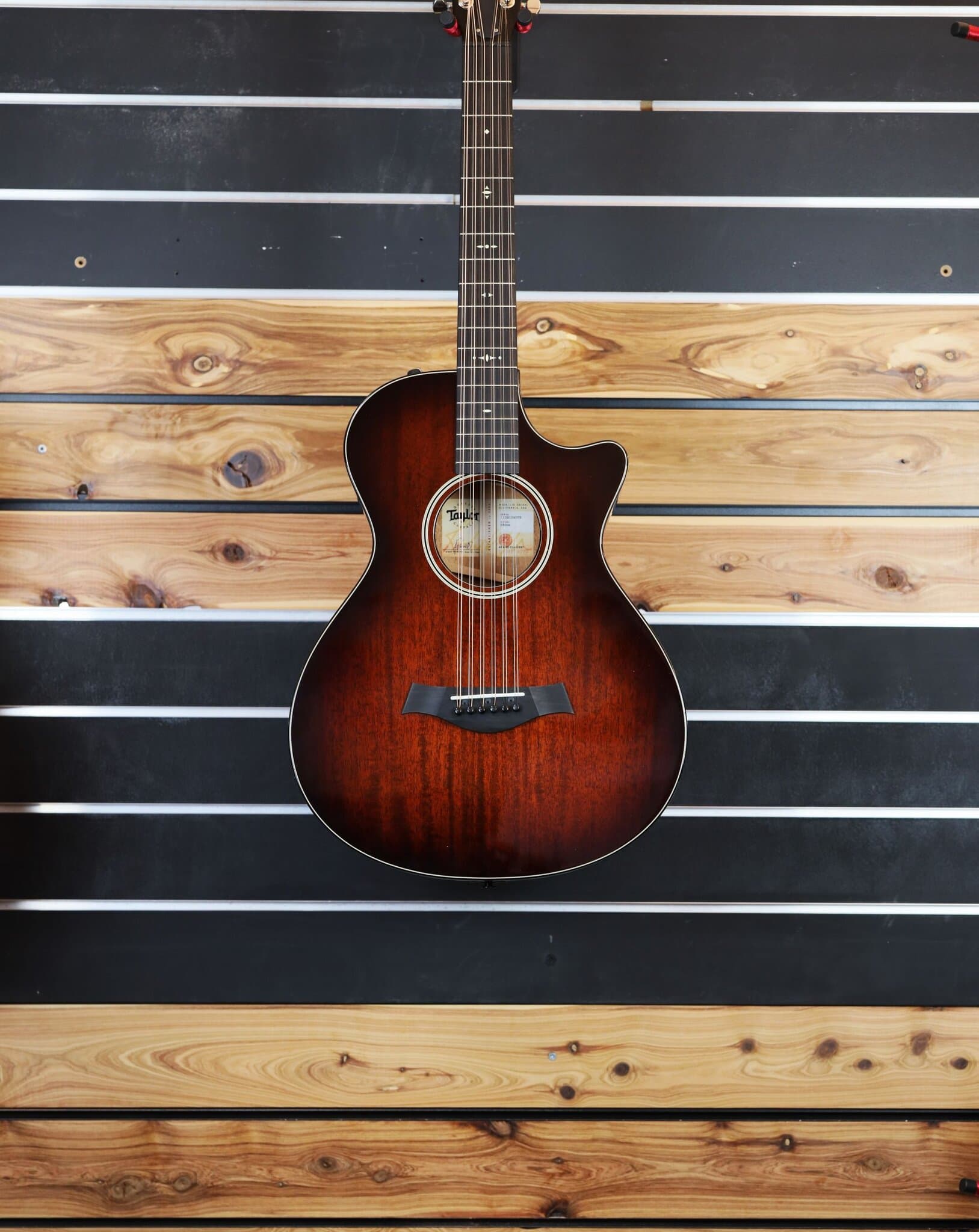 taylor 562ce guitar