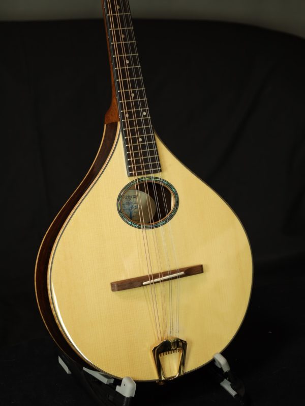 ashbury lindisfarne mandolin solid spruce top