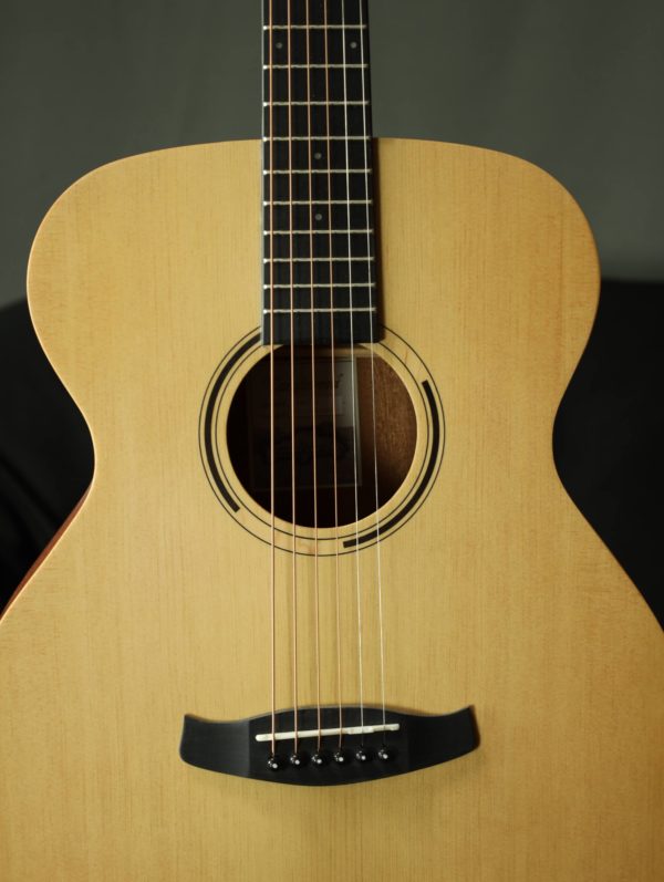 tanglewood roadster orchestra model spruce top
