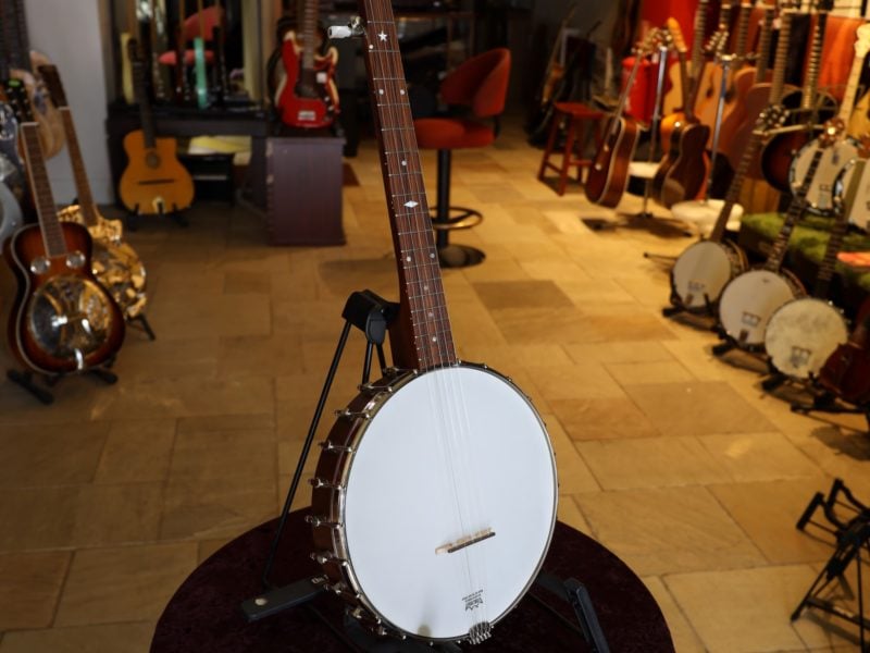 saga ss 10 banjo