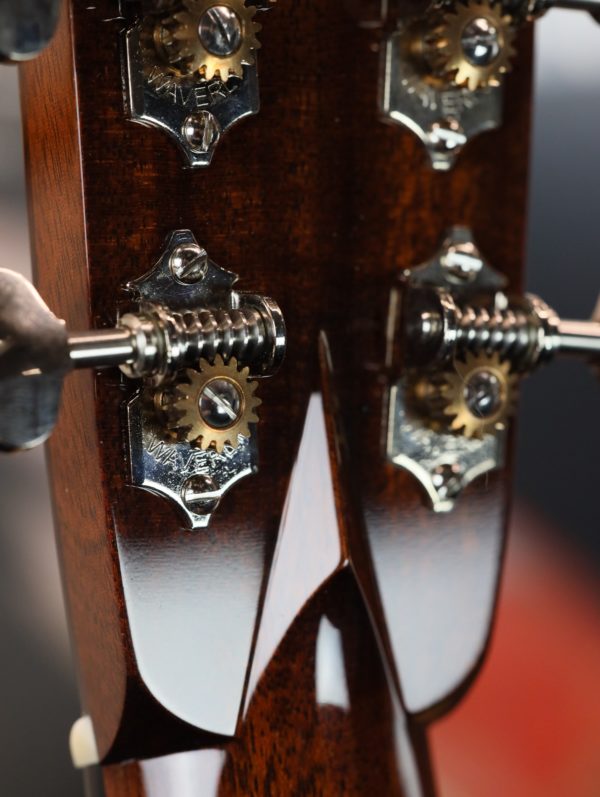 collings om 2h t guitar tuners