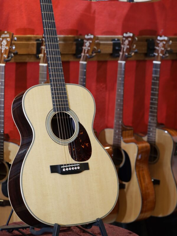 martin om 28 modern deluxe guitar (2)