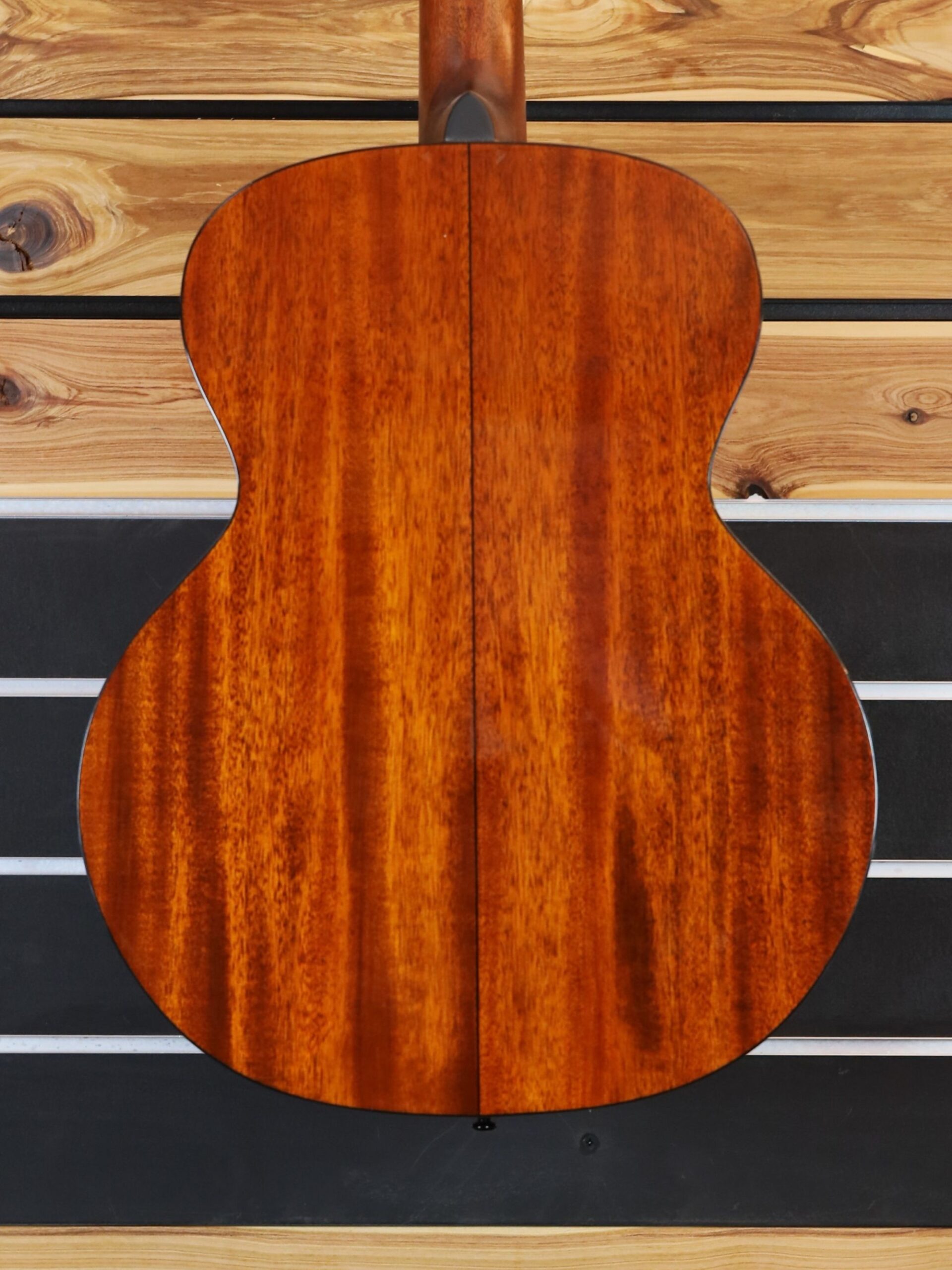 blueridge br 45 guitar mahogany back