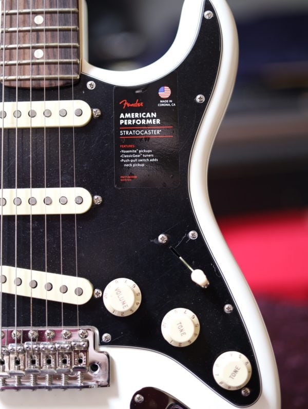 fender stratocaster american performer guitar label