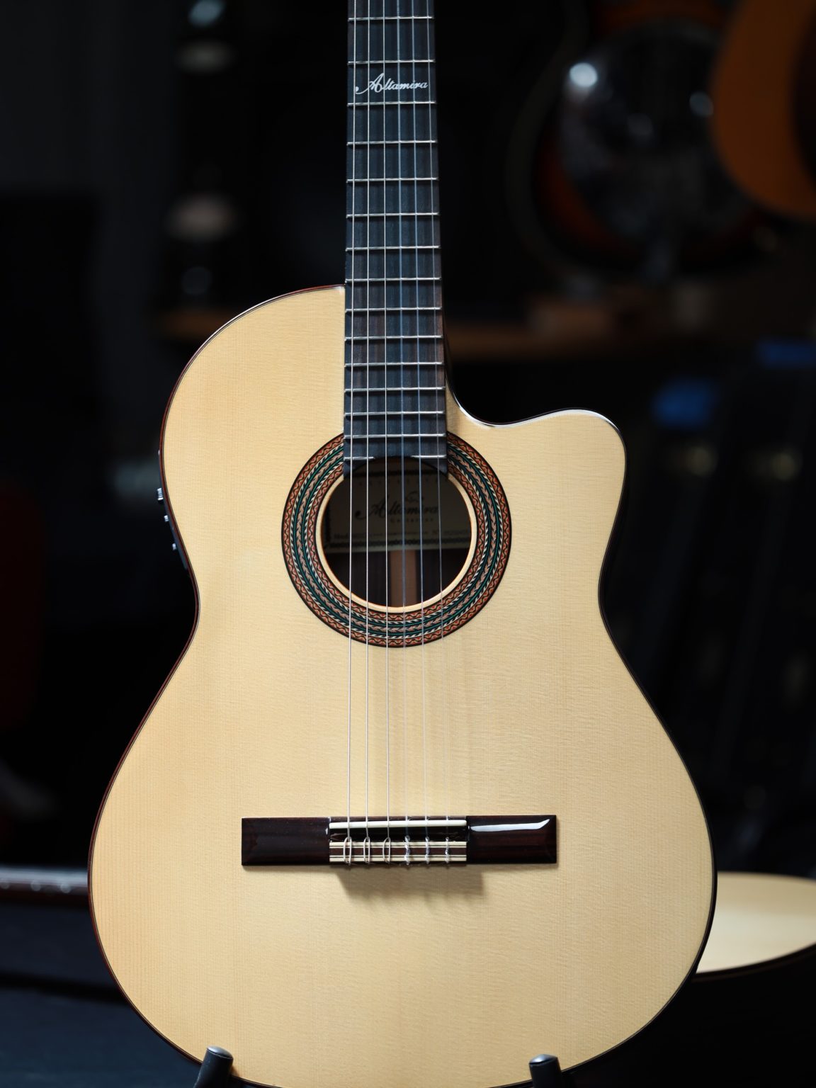 Altamira N600CC Classical Guitar | Guitar Gallery | Music Shop MELB.