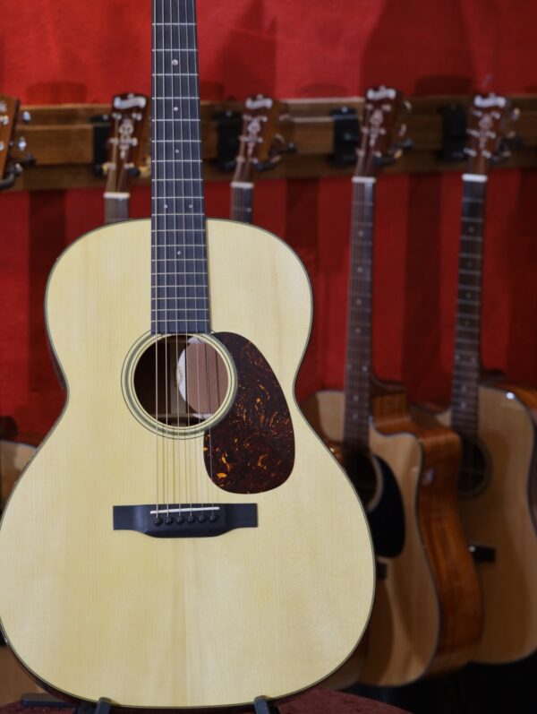 martin custom shop 0000 18sm sinker mahogany guitar