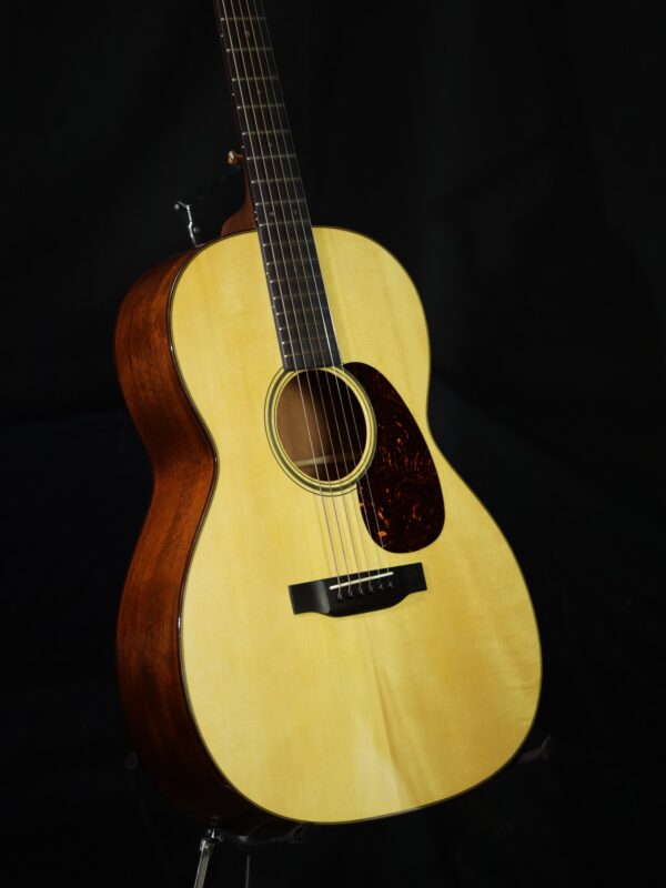 martin custom shop 0000 18sm sinker mahogany guitar side