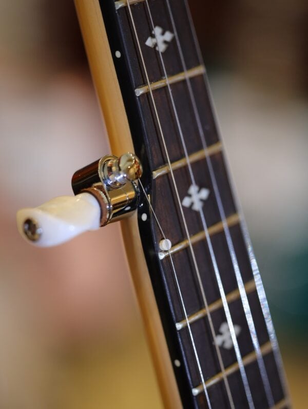 gold tone cripple creek mini banjo (2)