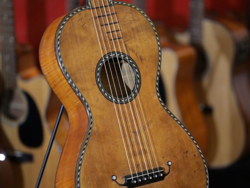 mirecourt guitar c 1825