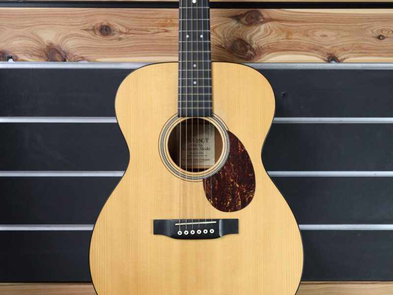 martin om 16gt guitar