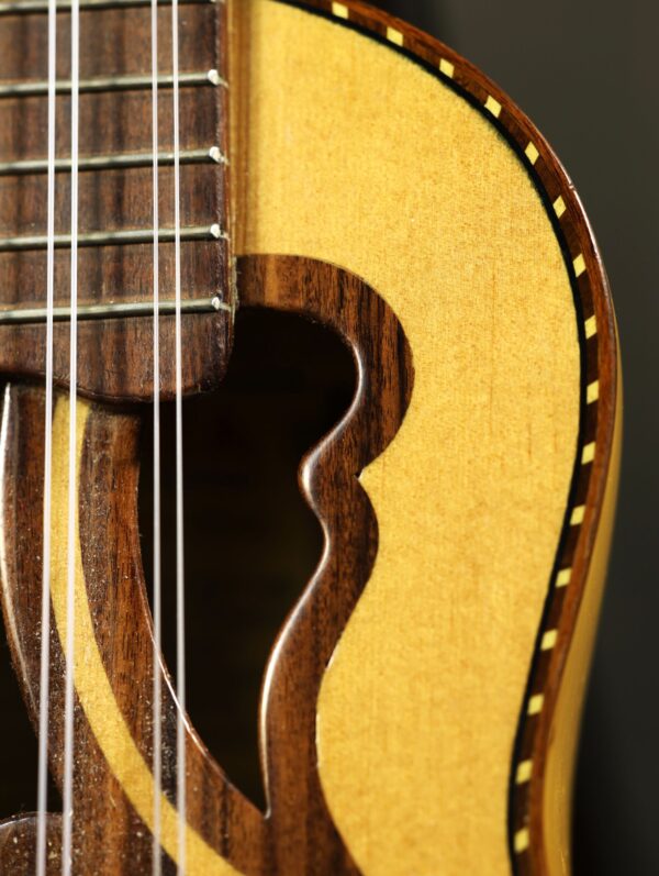 charango by alandres bolivia carving