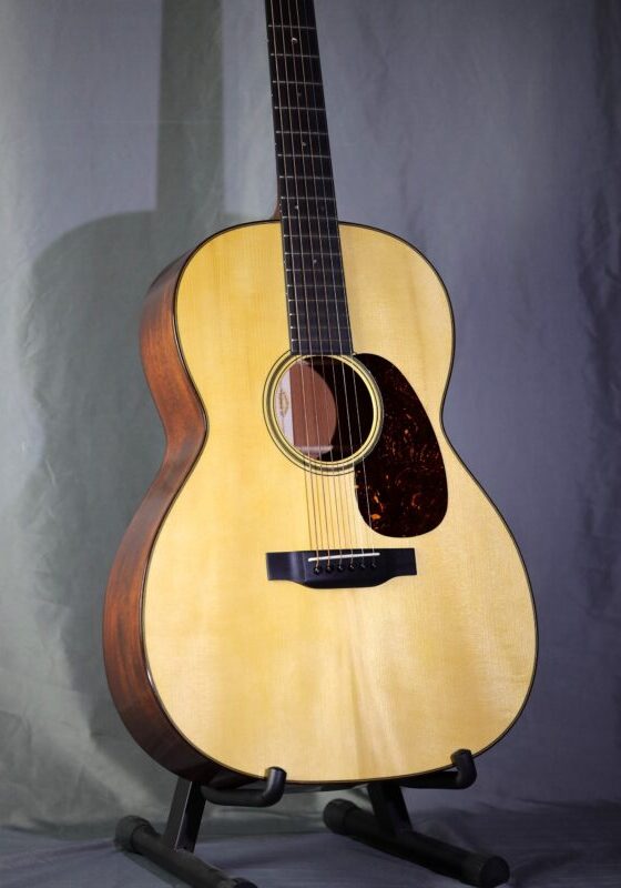 martin 0000 18sm sinker mahogany guitar